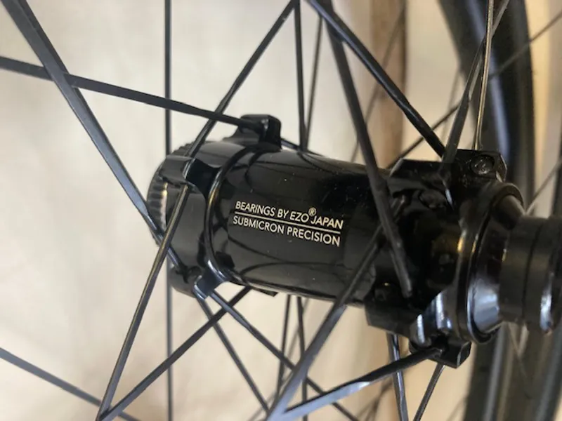 HUNT 44 AERODYNAMICIST CARBON DISC WHEELSET XDR WITH TYRES